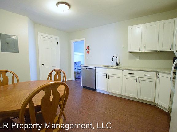 3rd image of 217 Columbia St #6588359