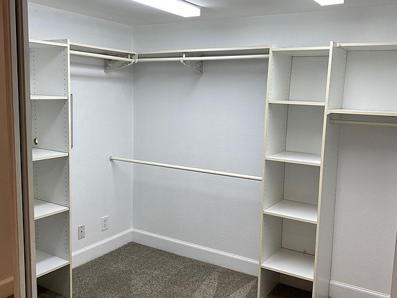 Bedroom walk-in closet
