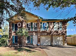 4938 Garden Grove Rd, Grand Prairie, TX 75052