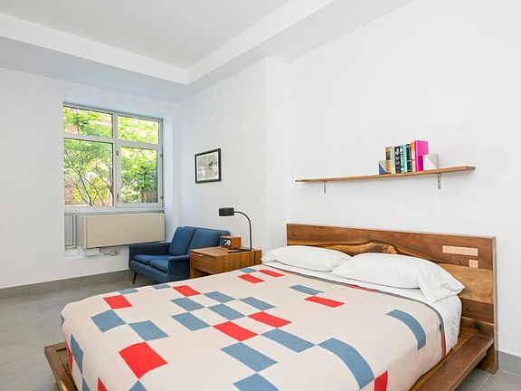 5th image of 129 Meserole St APT 1A