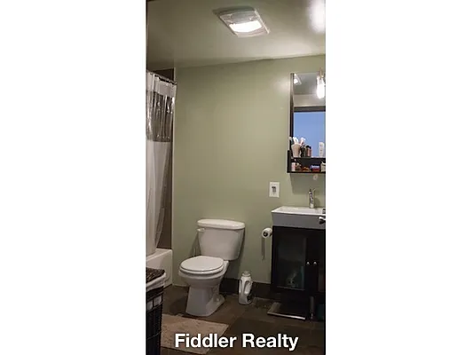 Rented by Fiddler Realty | media 34