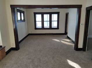 3727 N 44th St, Omaha, NE 68111