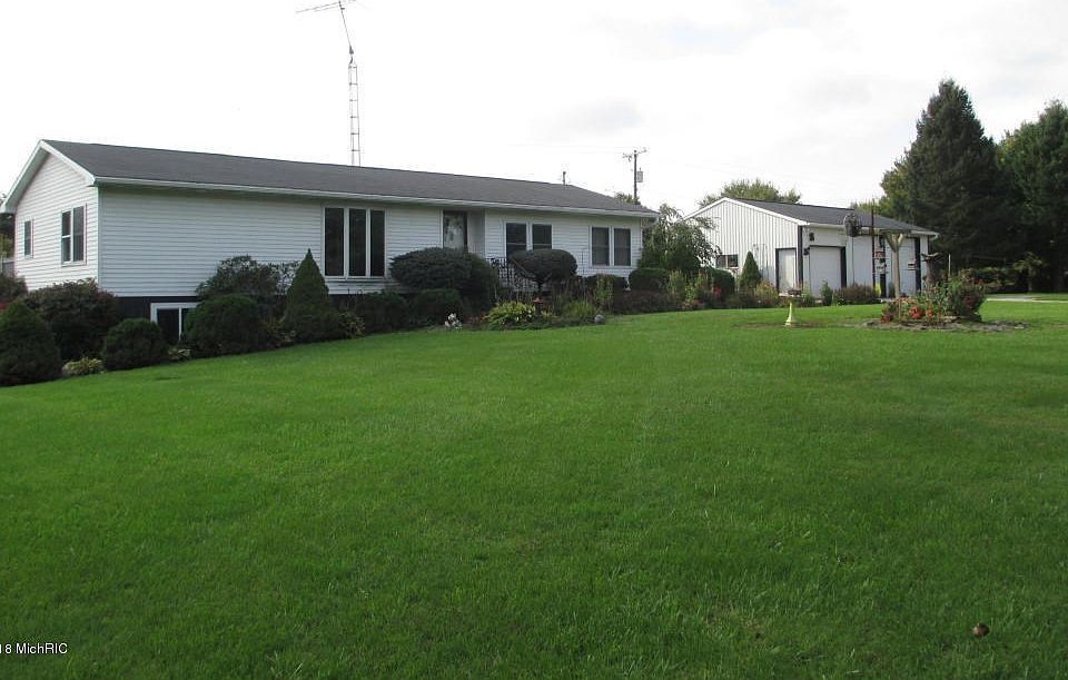 1209 Wattles