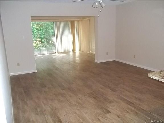 4th image of 1219 N Egret Point