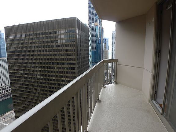 4th image of 222 N Columbus Dr APT 3007