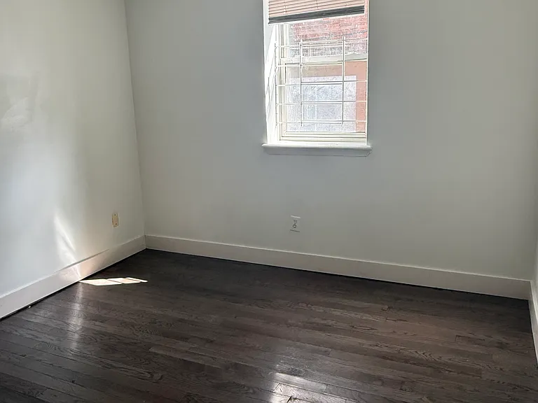 1729 N 33rd St — Photo 3