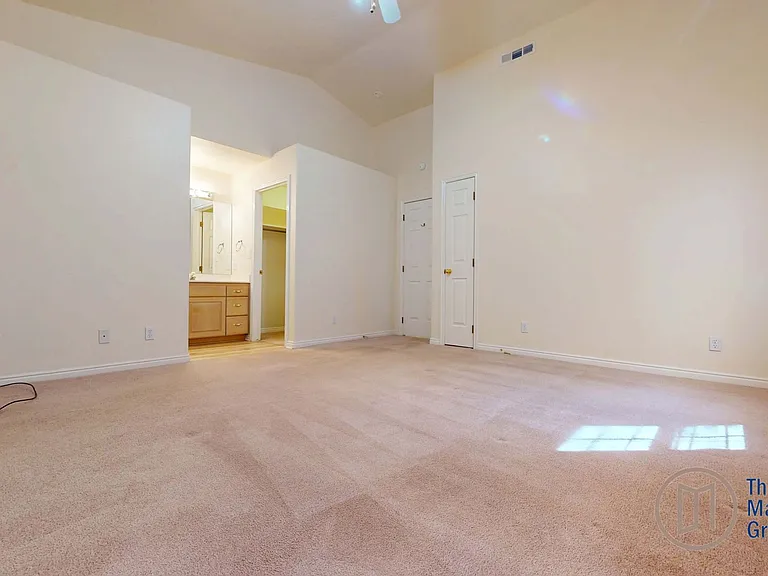 37 E 675 S — Photo 11