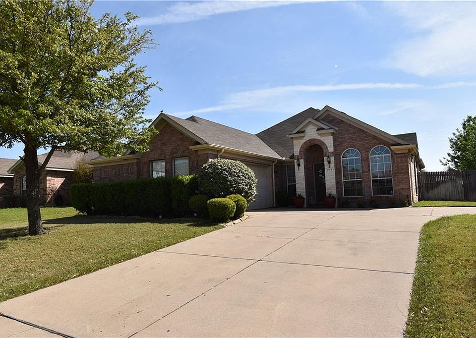 1st image of 904 Mesquite Dr