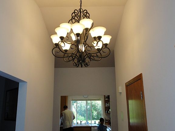 5th image of 14418 142nd St E