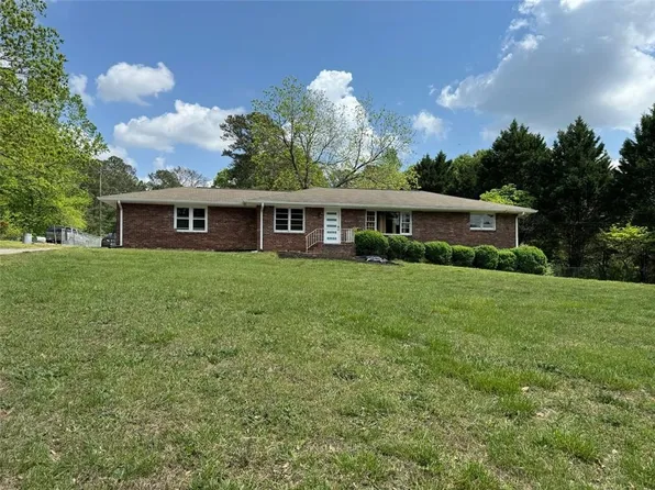 3868 Demooney Rd, Atlanta, GA 30349