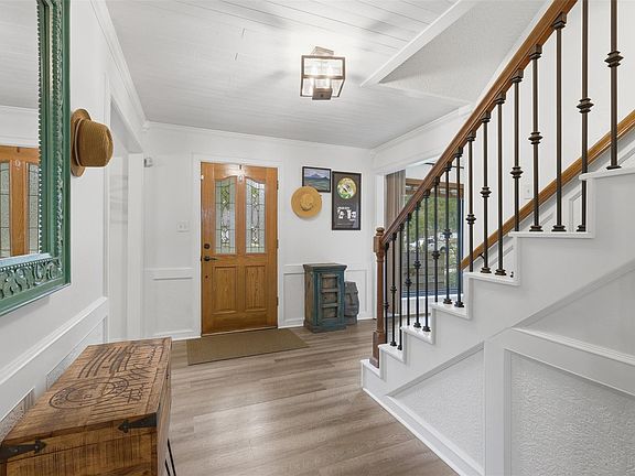 4th image of 6126 Hickorycrest Dr