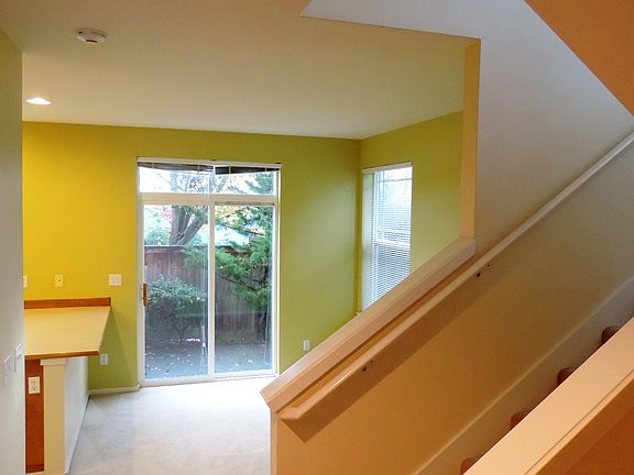 4th image of 16028 NE 94th Way #3804