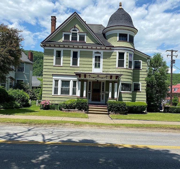 202 W 1st St, Oil City, PA 16301 Zillow
