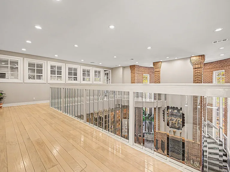 1105 Broadmoor Ave — Photo 49