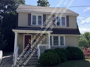 1070 Kalamazoo Ave SE, Grand Rapids, MI 49507