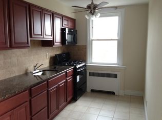 4445 Oakmont St, Philadelphia, PA 19136