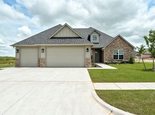 5012 Grand Canyon Blvd, Mustang, OK 73064