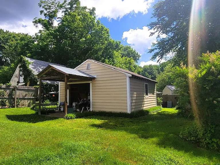 6707 Glenwood St — Photo 23