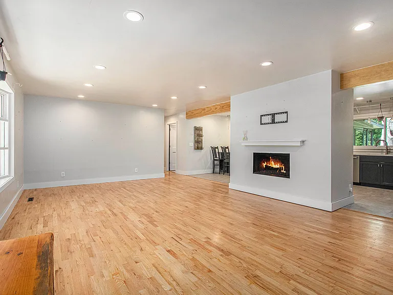 3365 Circle Dr — Photo 17