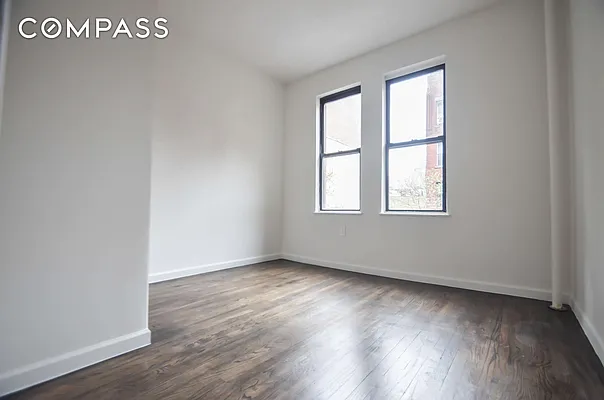 Rented by Compass | media 13