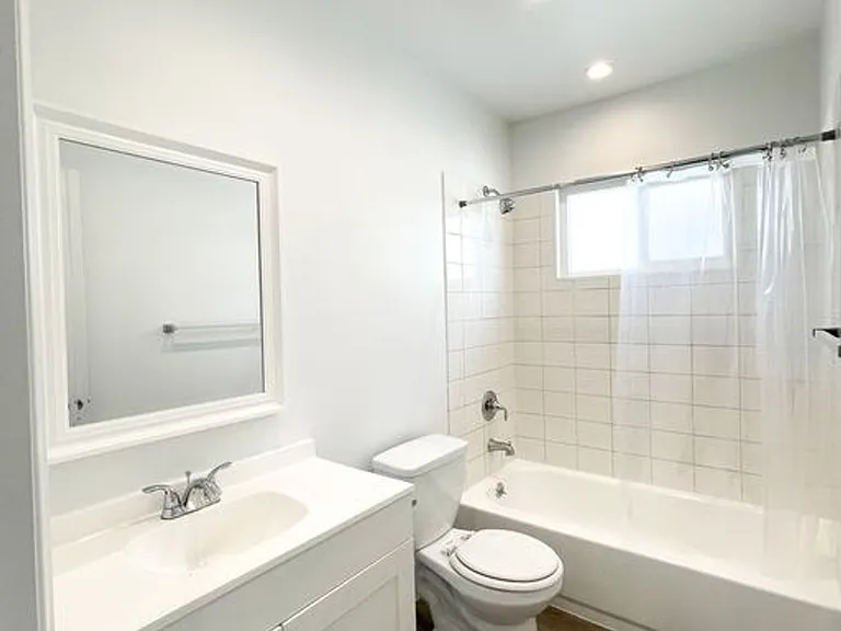 4800 August St #19 — Photo 14