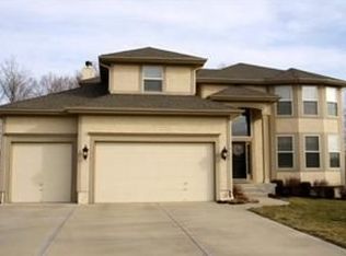 20909 Skyview Ln, Spring Hill, KS 66083