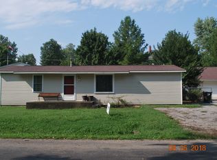 704 Locust St, Vienna, IL 62995