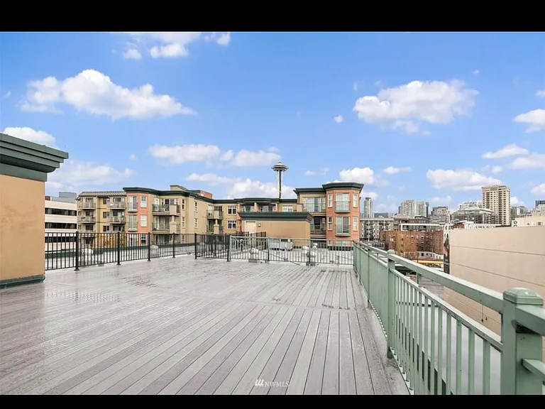 120 1st Ave #101 — Photo 7