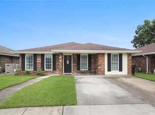 2820 Corinne Dr, Chalmette, LA 70043