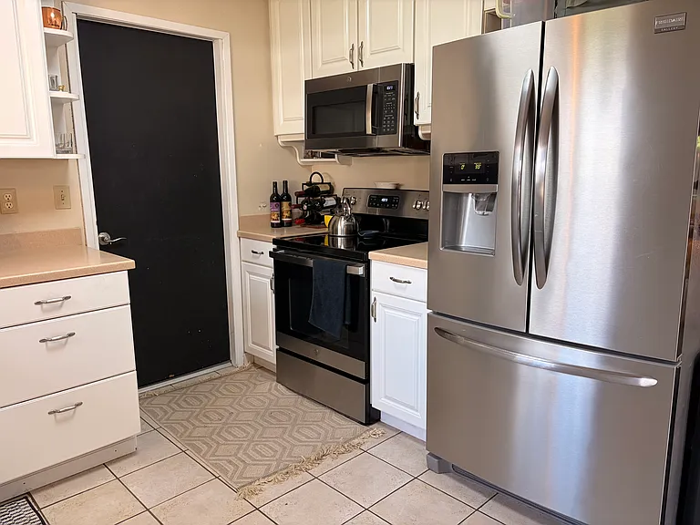 13725 SW 22nd St — Photo 14