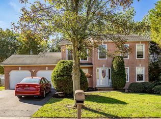 38 Gary Dr, Englishtown, NJ 07726