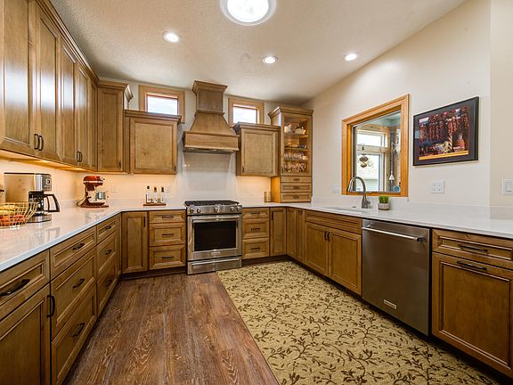 3rd image of 1305 Sand Cherry Ln