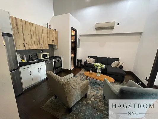 Rented by Hagstrom Management Inc | media 25