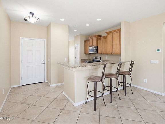 4th image of 27245 W ROSS Avenue