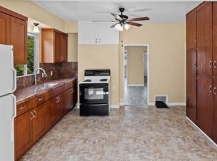 285 Hawthorne St, Monterey, CA 93940