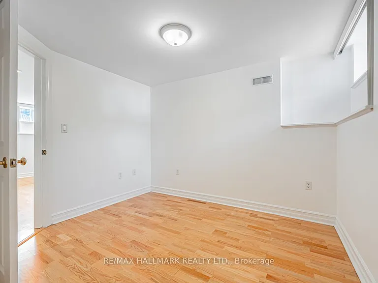 47 Manchester Ave #2 — Photo 17