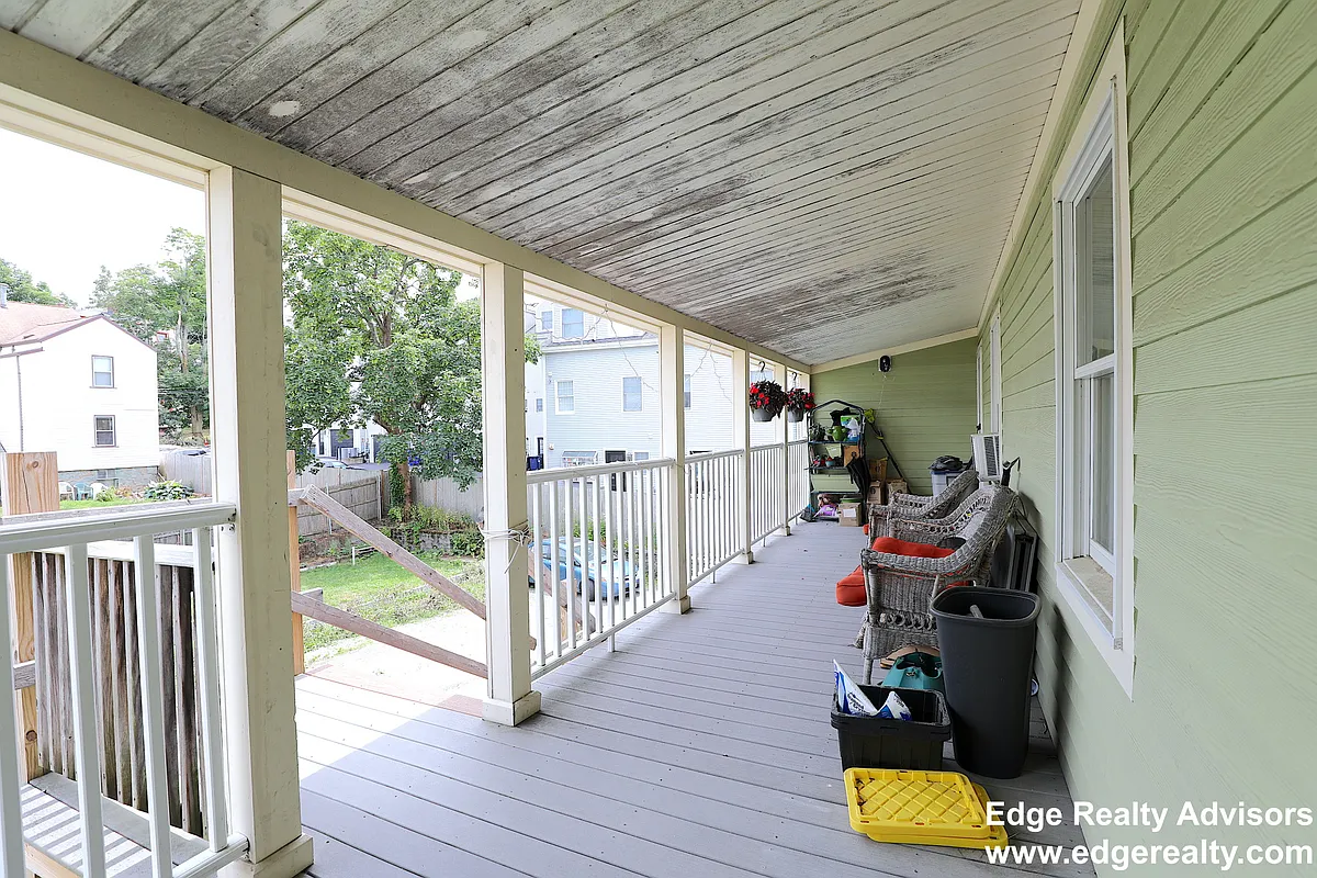Building Photo - 46 Shannon St #2