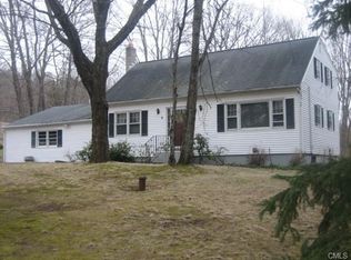 4 Marvin Pl, Bethel, CT 06801