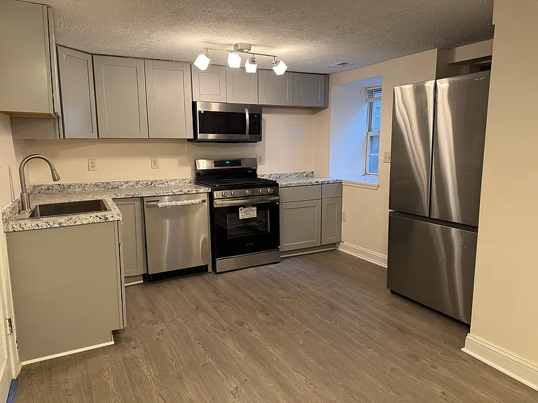 161 Frederick Rd — Photo 4