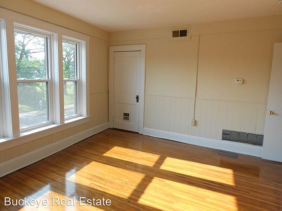 3rd image of 1495 N High St #B