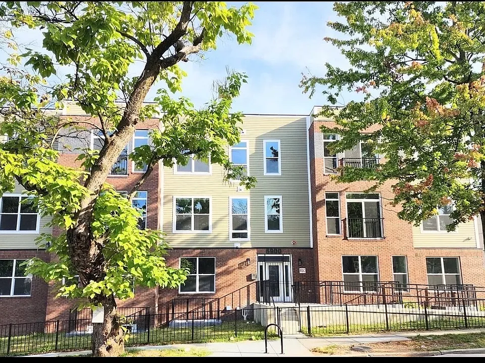 5900 Foote St NE #10