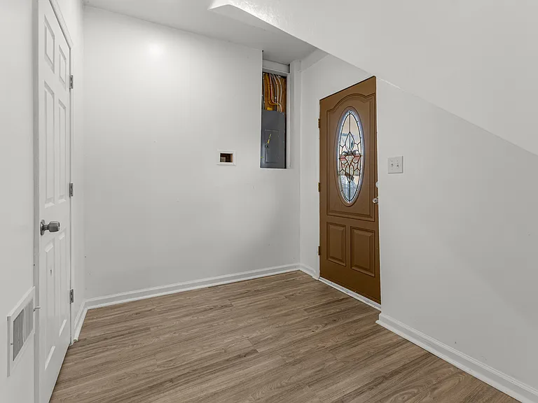 9 Walnut St — Photo 27
