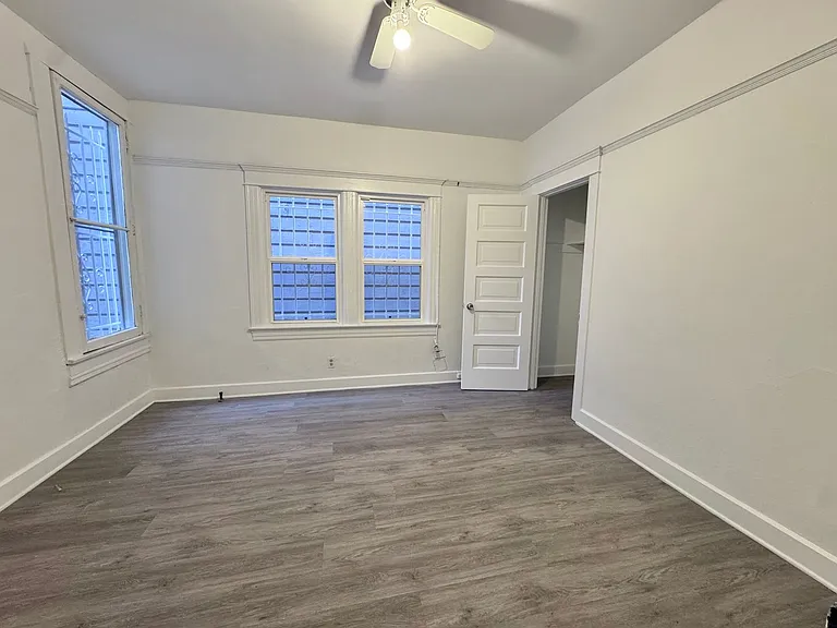 930 Albany St — Photo 10