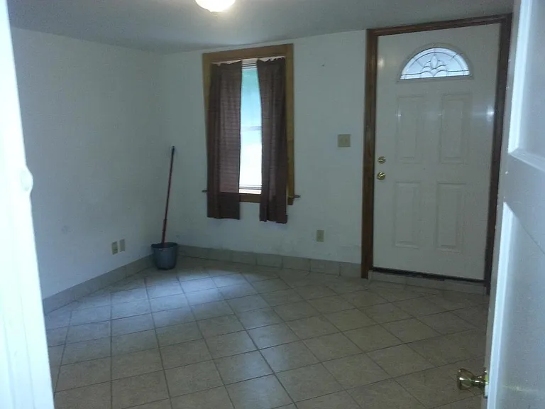 305 Brooks Ave — Photo 9