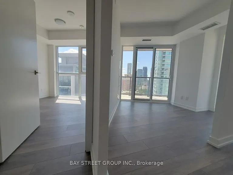159 Wellesley St E #1309 — Photo 8