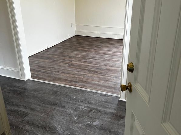 201 W Yates St APT 6, East Syracuse, NY 13057