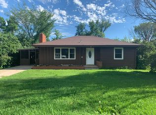 604 W 4th St, Fairview, MT 59221