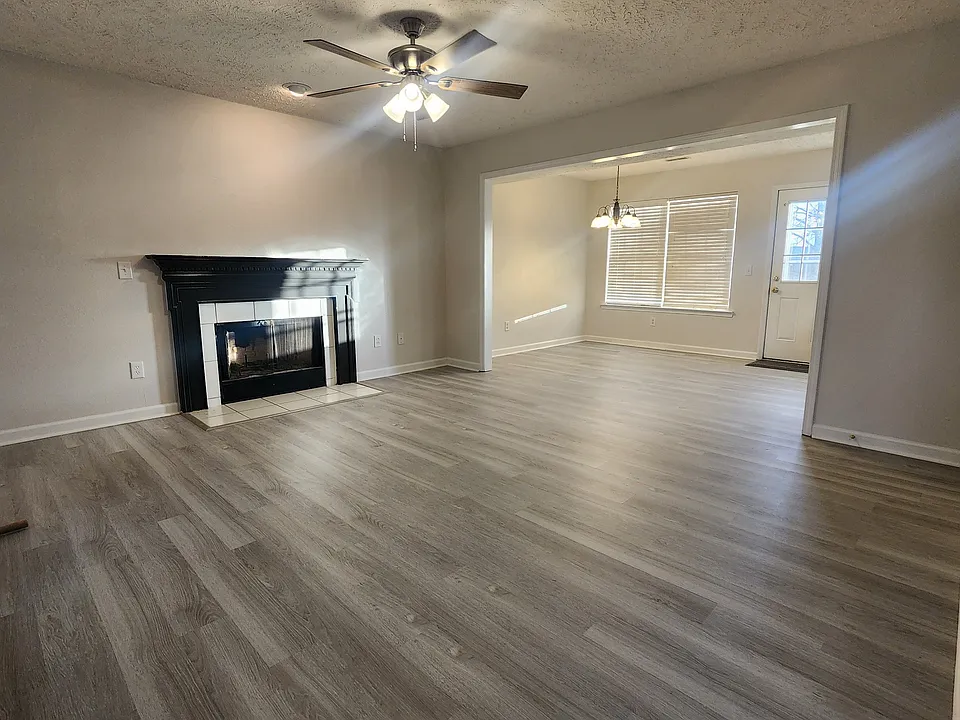 1720 Portview Ct