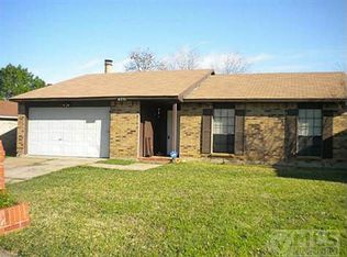 6955 Newberry Ct W, Fort Worth, TX 76120