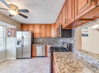403 Hadleigh Ln, North Brunswick, NJ 08902